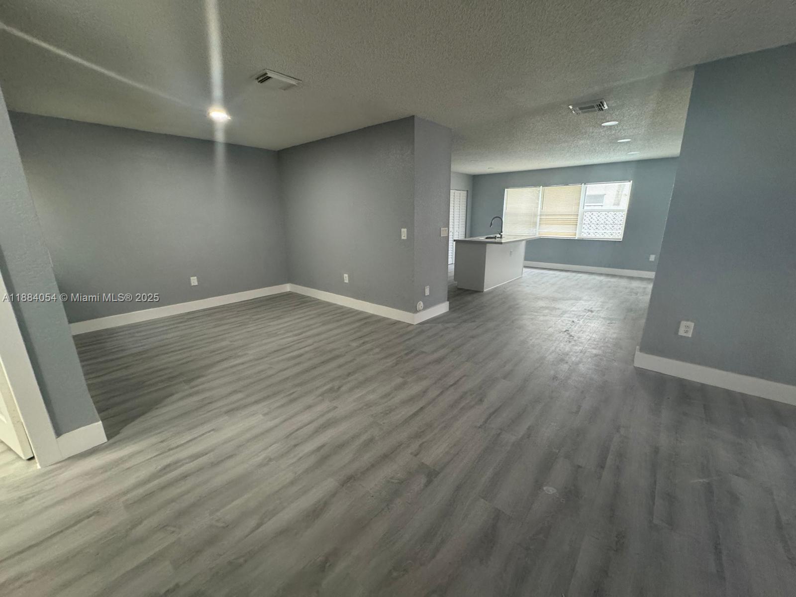 HUNTINGTON SECTION TWO - Residential Lease