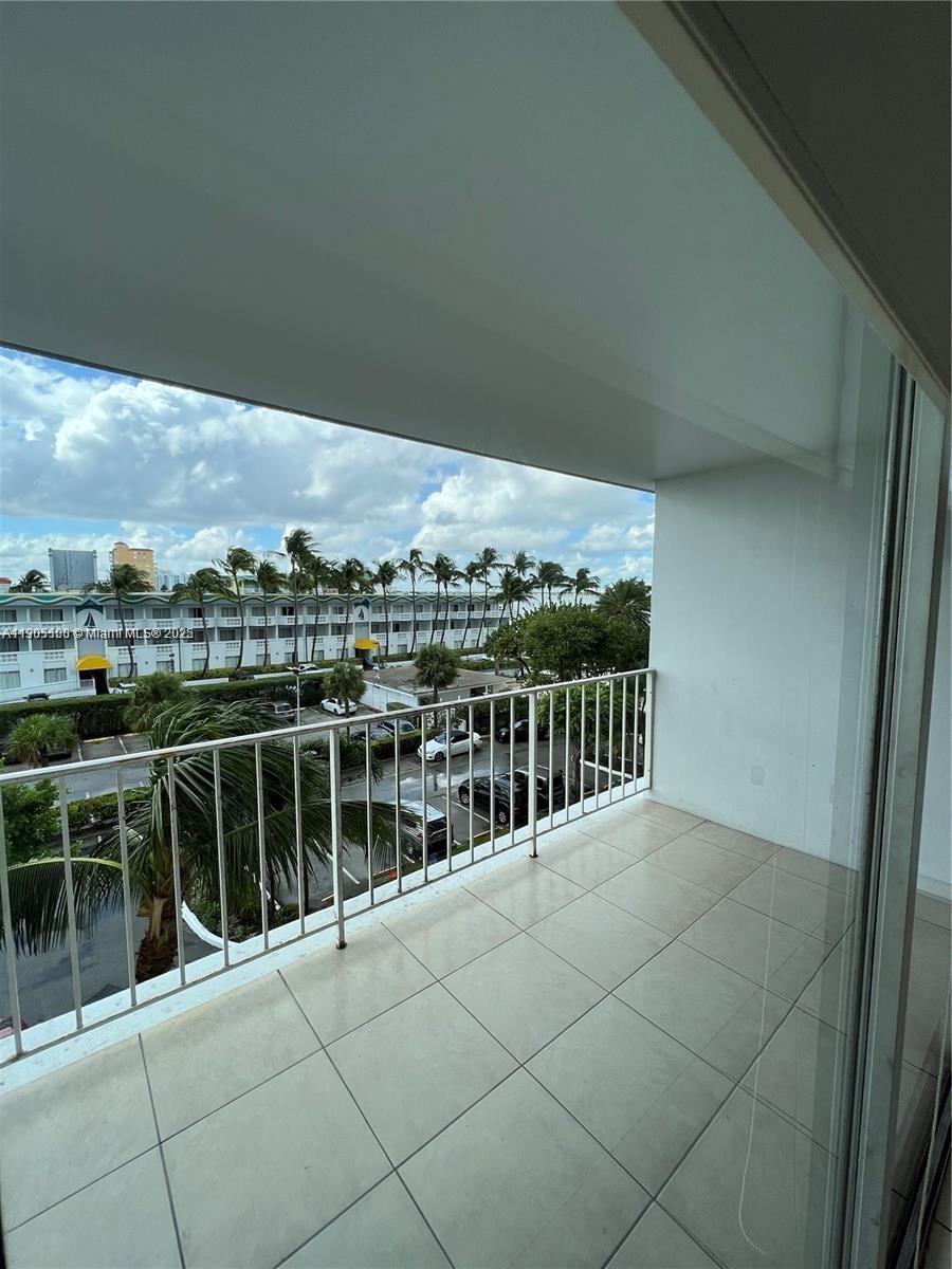 KENNEDY HOUSE CONDO - Residential