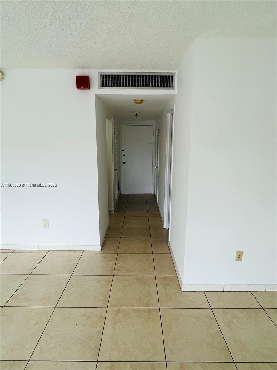 KENNEDY HOUSE CONDO - Residential