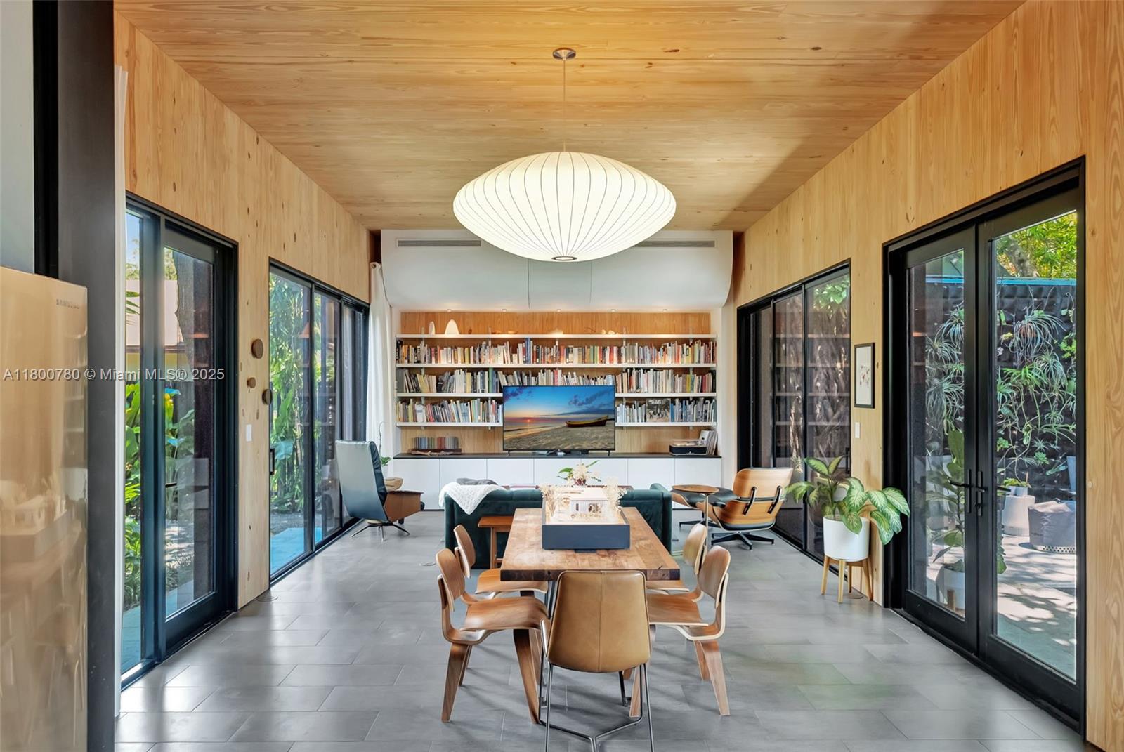 FROW HOMESTEAD - Residential