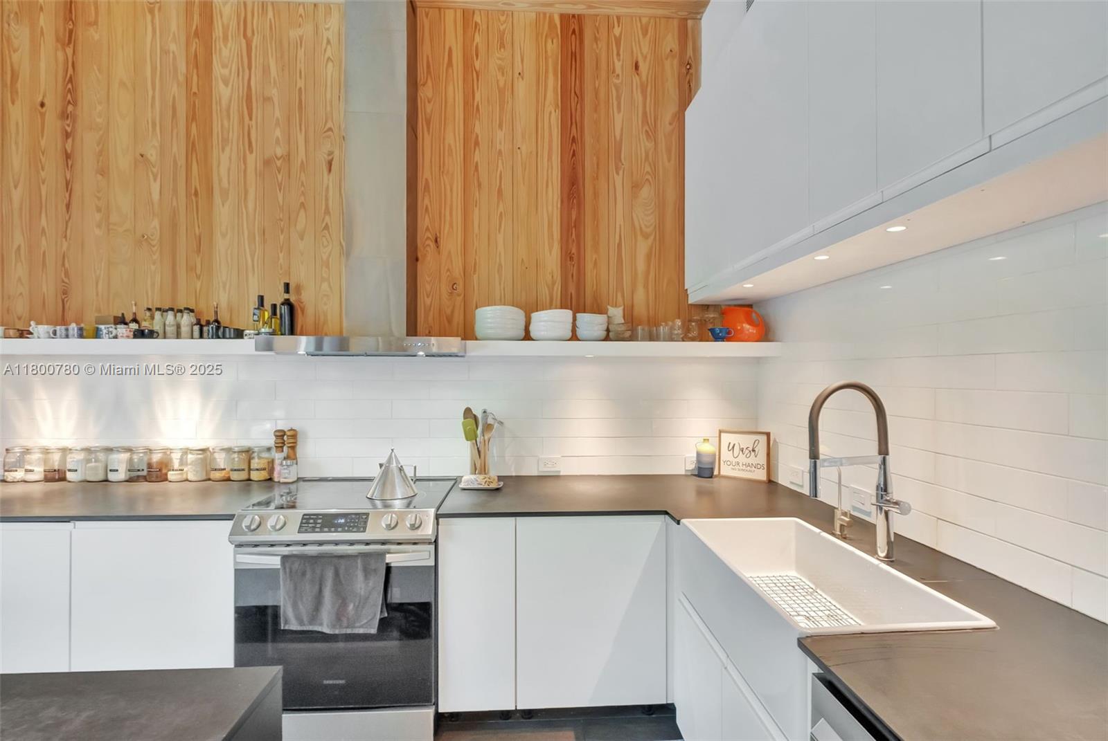 FROW HOMESTEAD - Residential