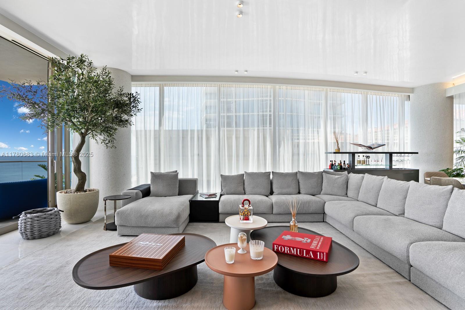 NORTH BISCAYNE BEACH AMEN - Residential