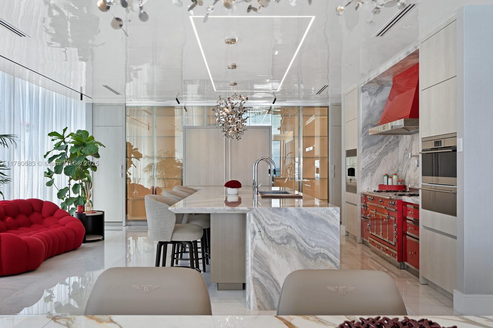 NORTH BISCAYNE BEACH AMEN - Residential
