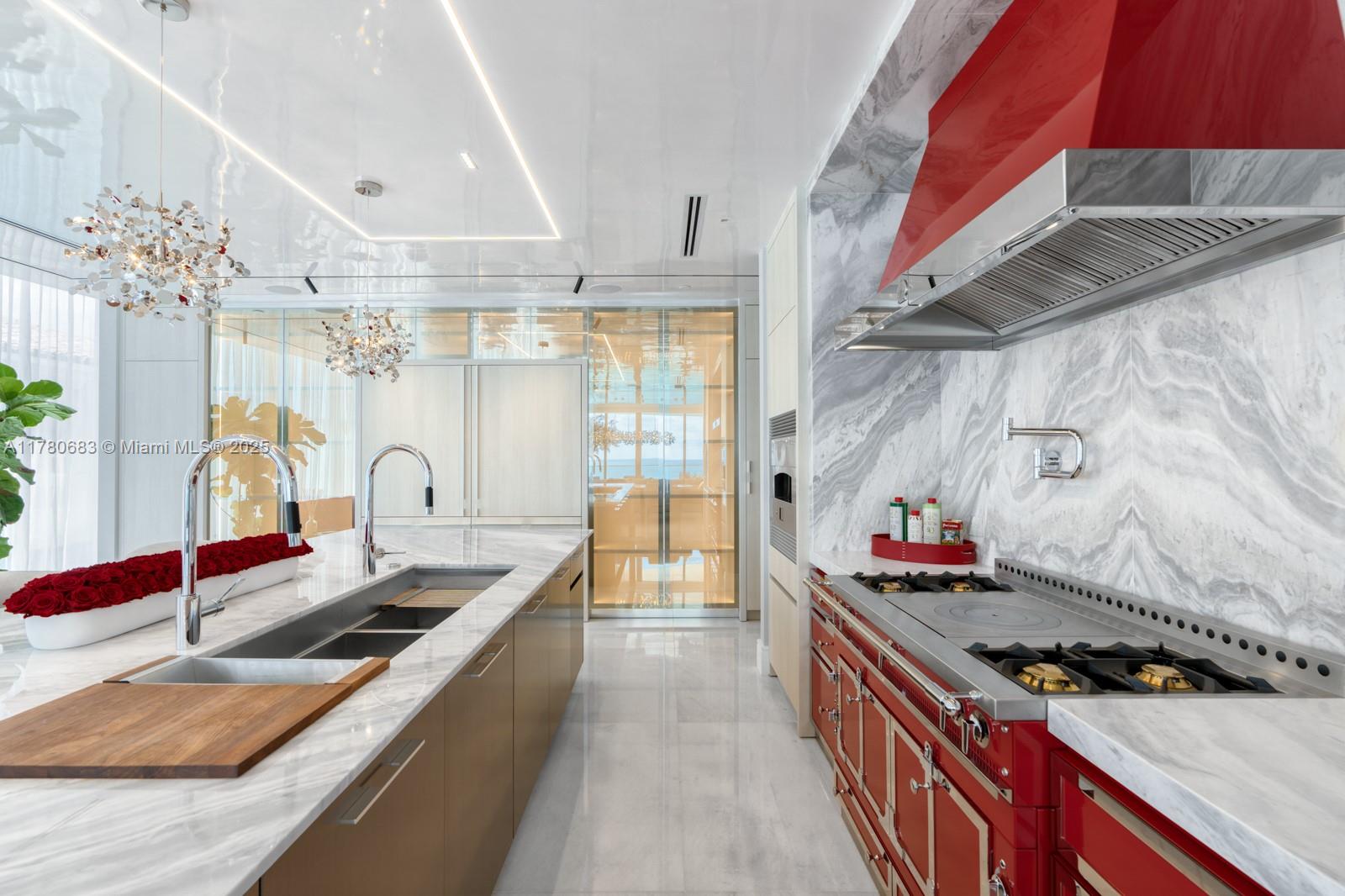NORTH BISCAYNE BEACH AMEN - Residential