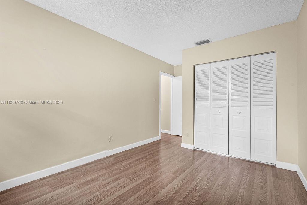 PEMBROKE POINTE SECTION T - Residential Lease