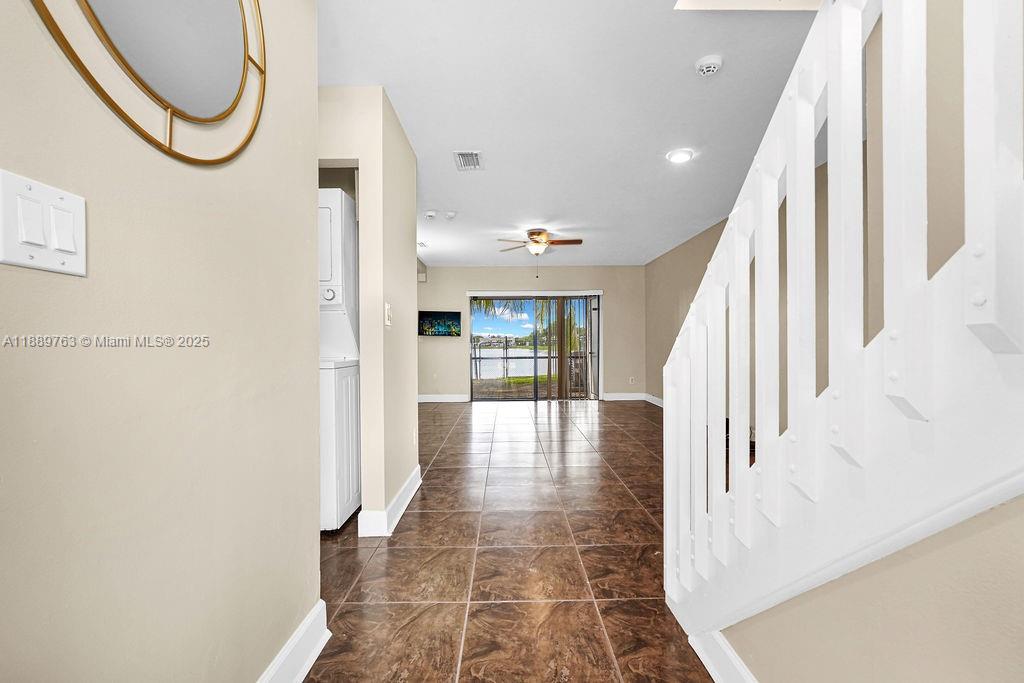 PEMBROKE POINTE SECTION T - Residential Lease