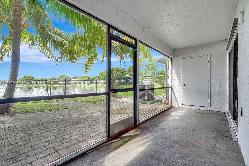 PEMBROKE POINTE SECTION T - Residential Lease