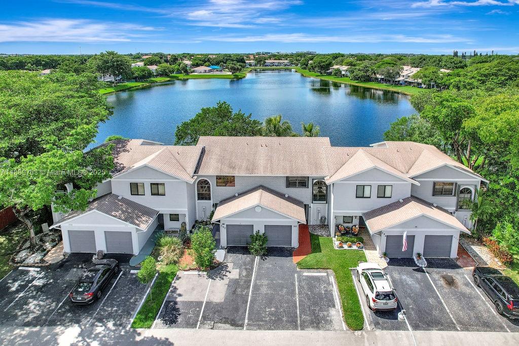 PEMBROKE POINTE SECTION T - Residential Lease