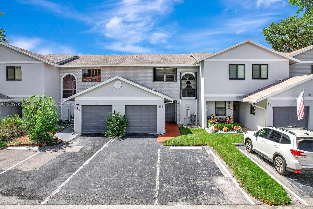 PEMBROKE POINTE SECTION T - Residential Lease