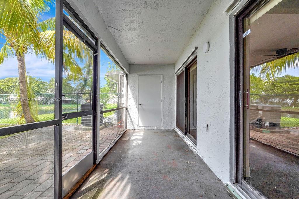 PEMBROKE POINTE SECTION T - Residential Lease