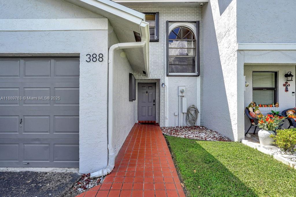 PEMBROKE POINTE SECTION T - Residential Lease