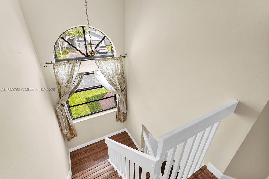 PEMBROKE POINTE SECTION T - Residential Lease