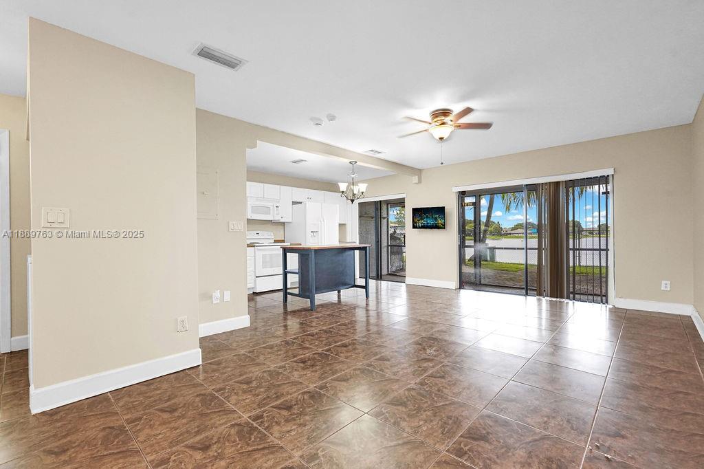 PEMBROKE POINTE SECTION T - Residential Lease