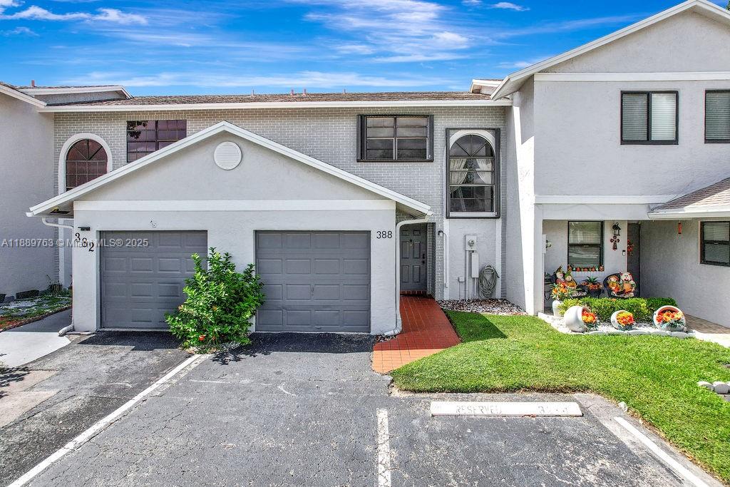 PEMBROKE POINTE SECTION T - Residential Lease