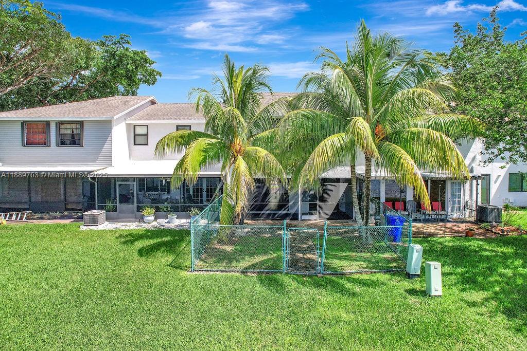 PEMBROKE POINTE SECTION T - Residential Lease