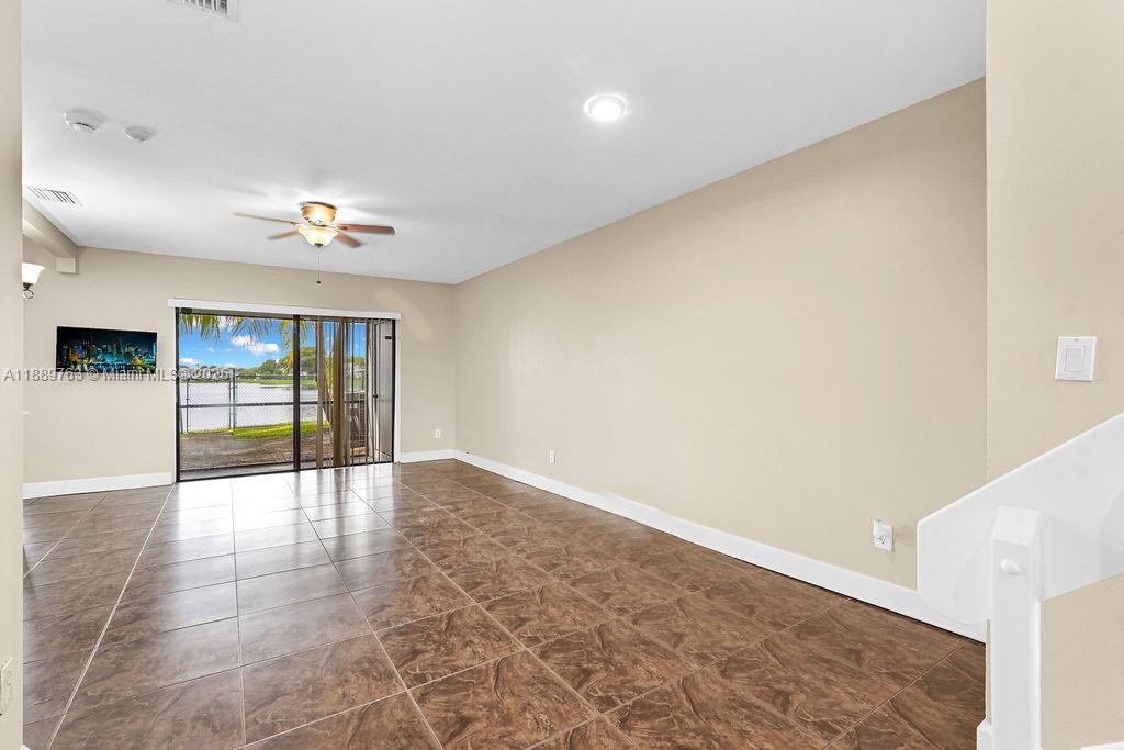 PEMBROKE POINTE SECTION T - Residential Lease