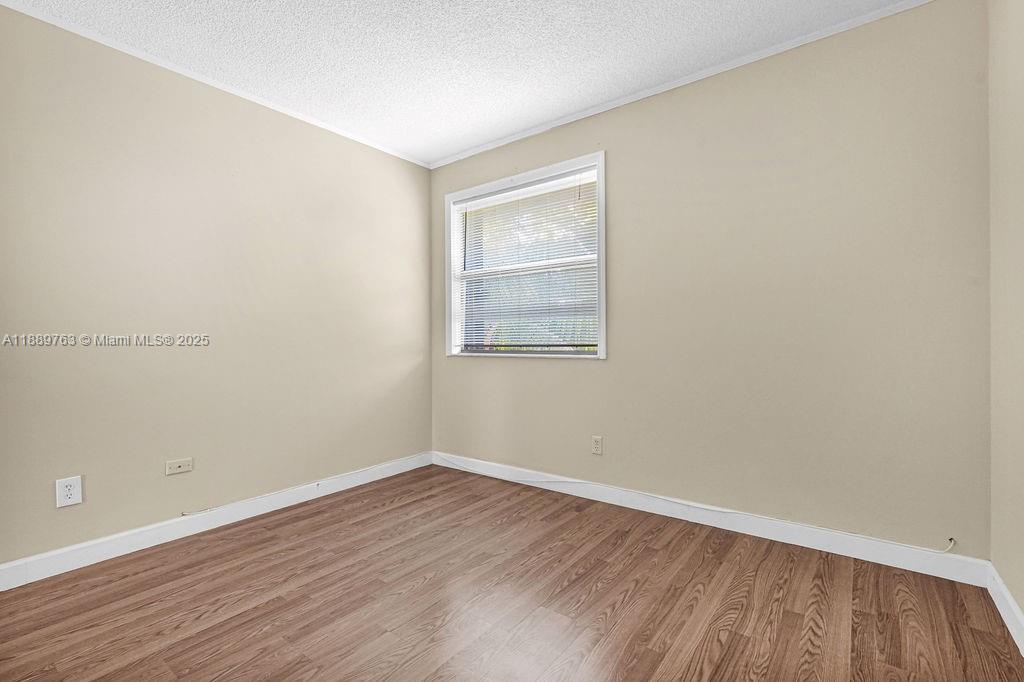 PEMBROKE POINTE SECTION T - Residential Lease