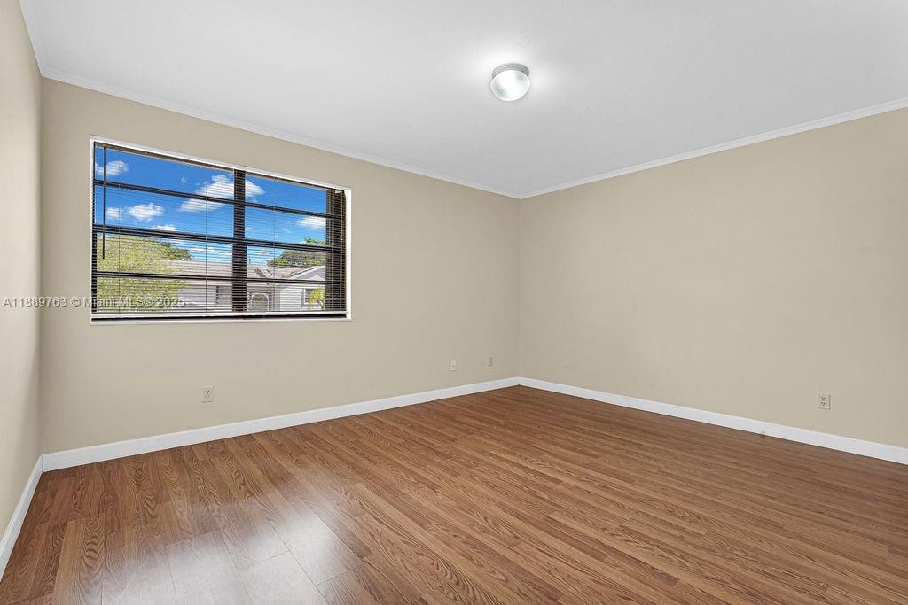 PEMBROKE POINTE SECTION T - Residential Lease