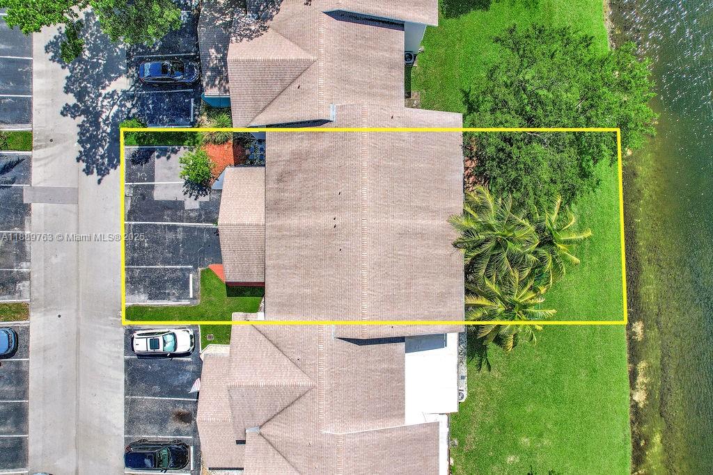 PEMBROKE POINTE SECTION T - Residential Lease