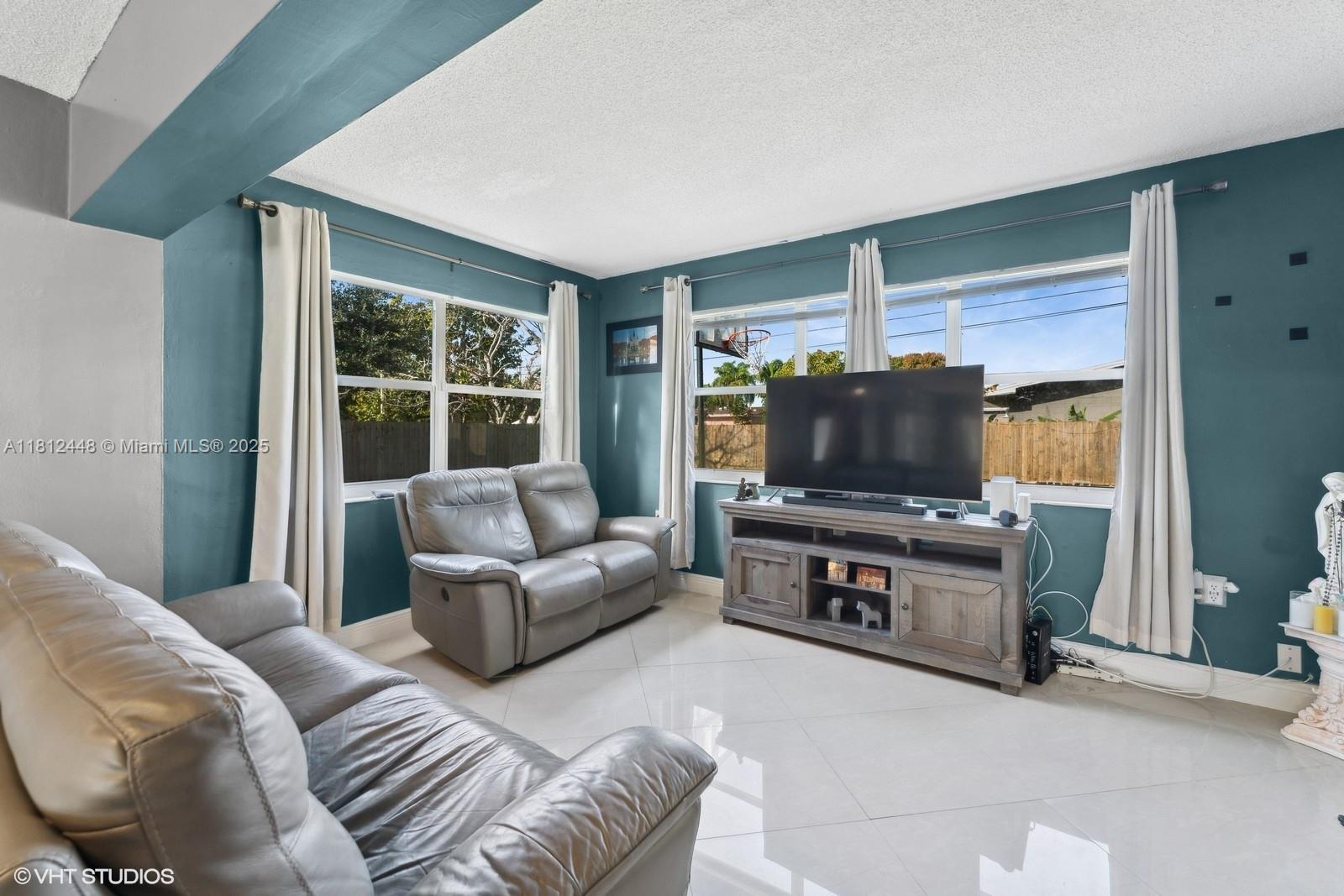 FLORAL HEIGHTS 1ST ADD - Residential