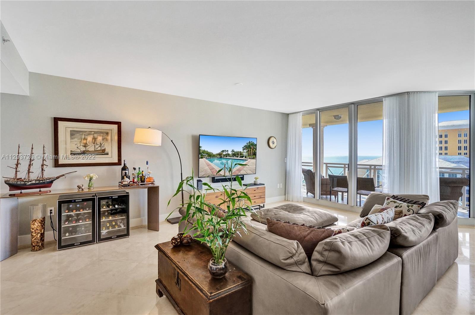 GRAND BAY TOWER CONDO - Residential