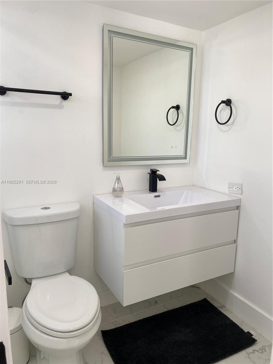 LEISURE TOWERS CONDO - Residential Lease
