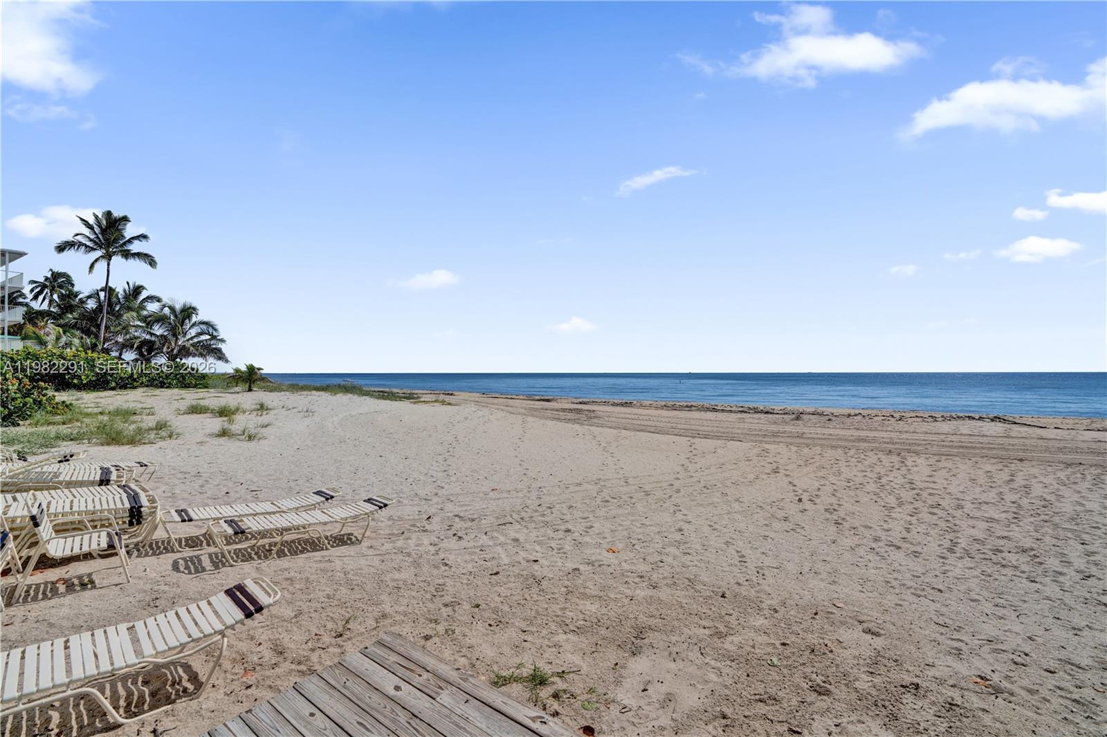 LEISURE TOWERS CONDO - Residential Lease
