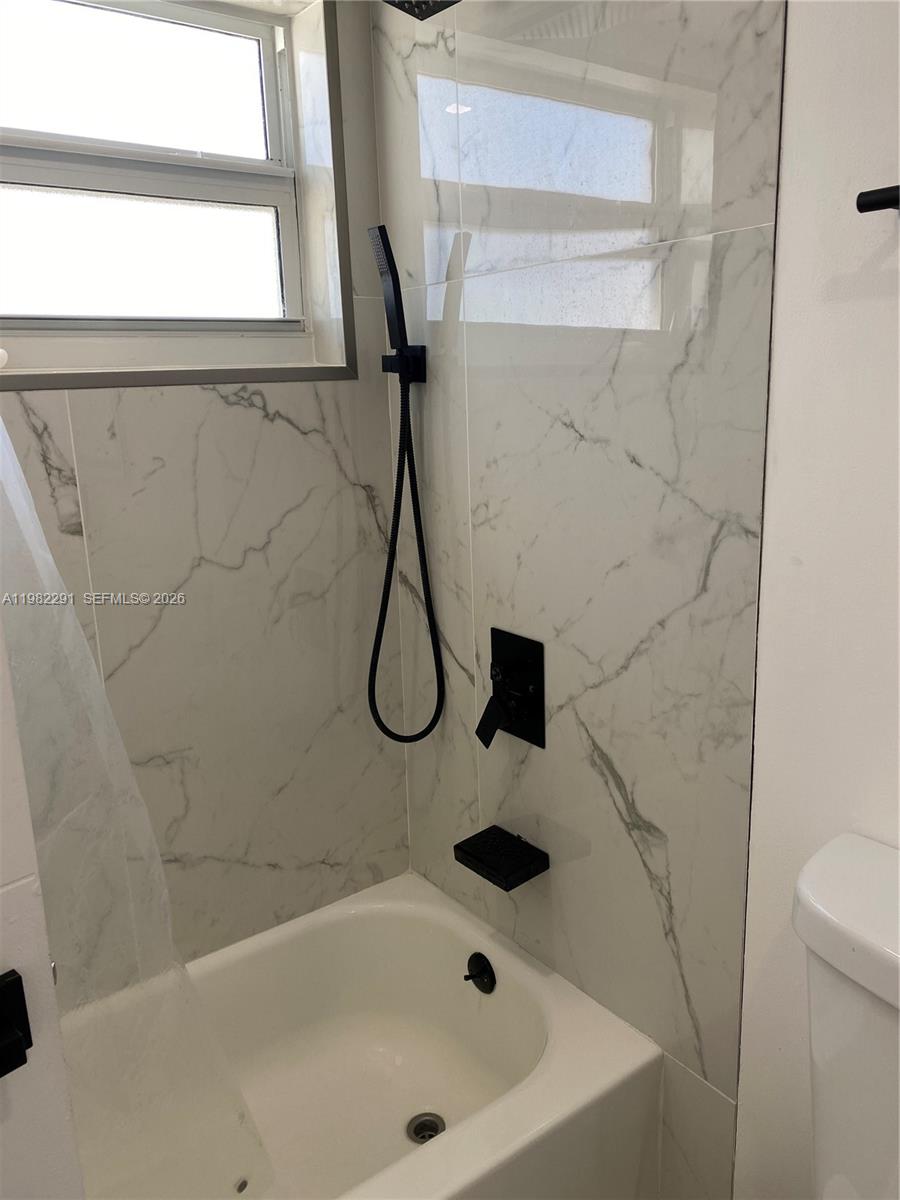 LEISURE TOWERS CONDO - Residential Lease