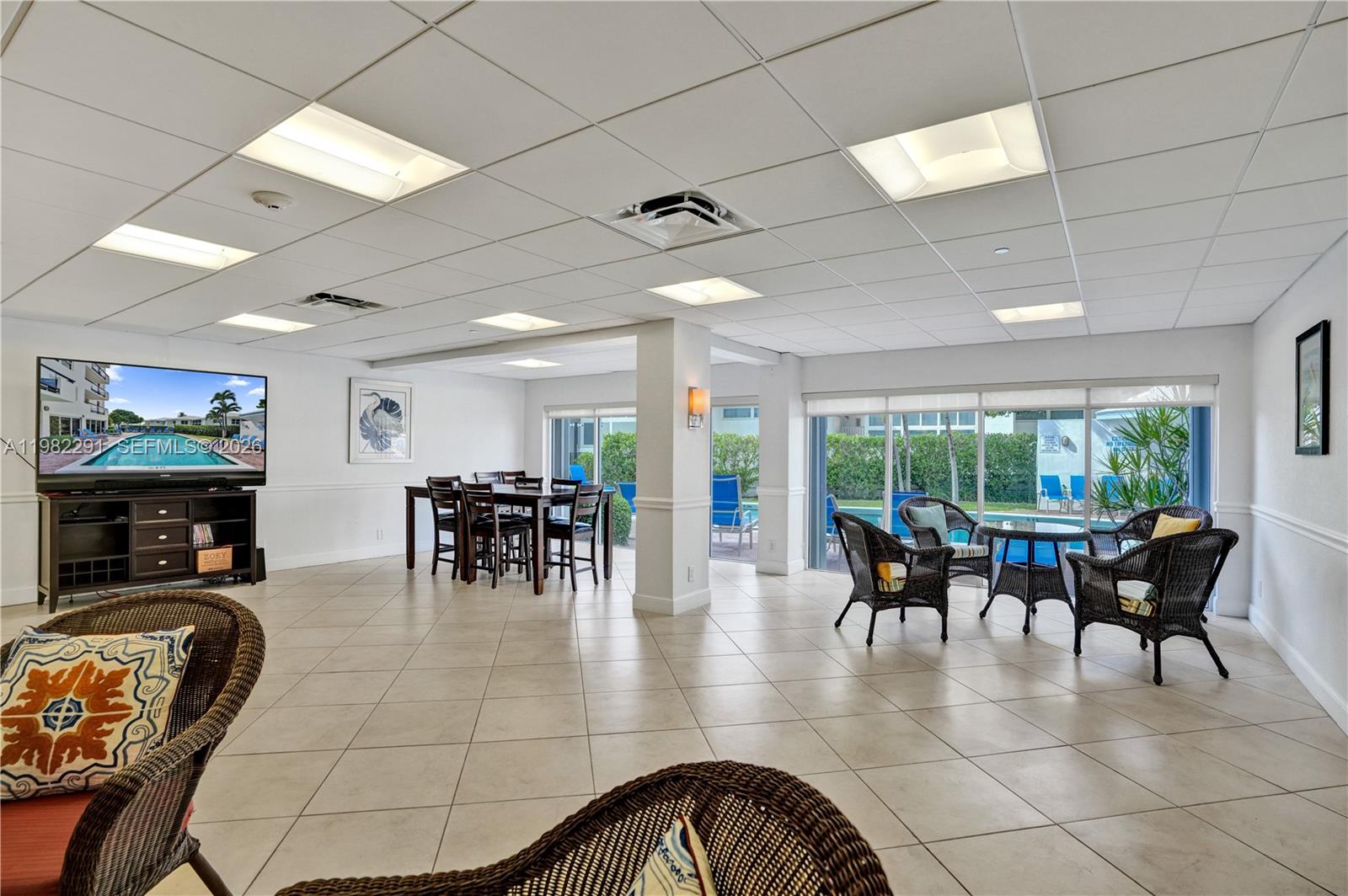 LEISURE TOWERS CONDO - Residential Lease
