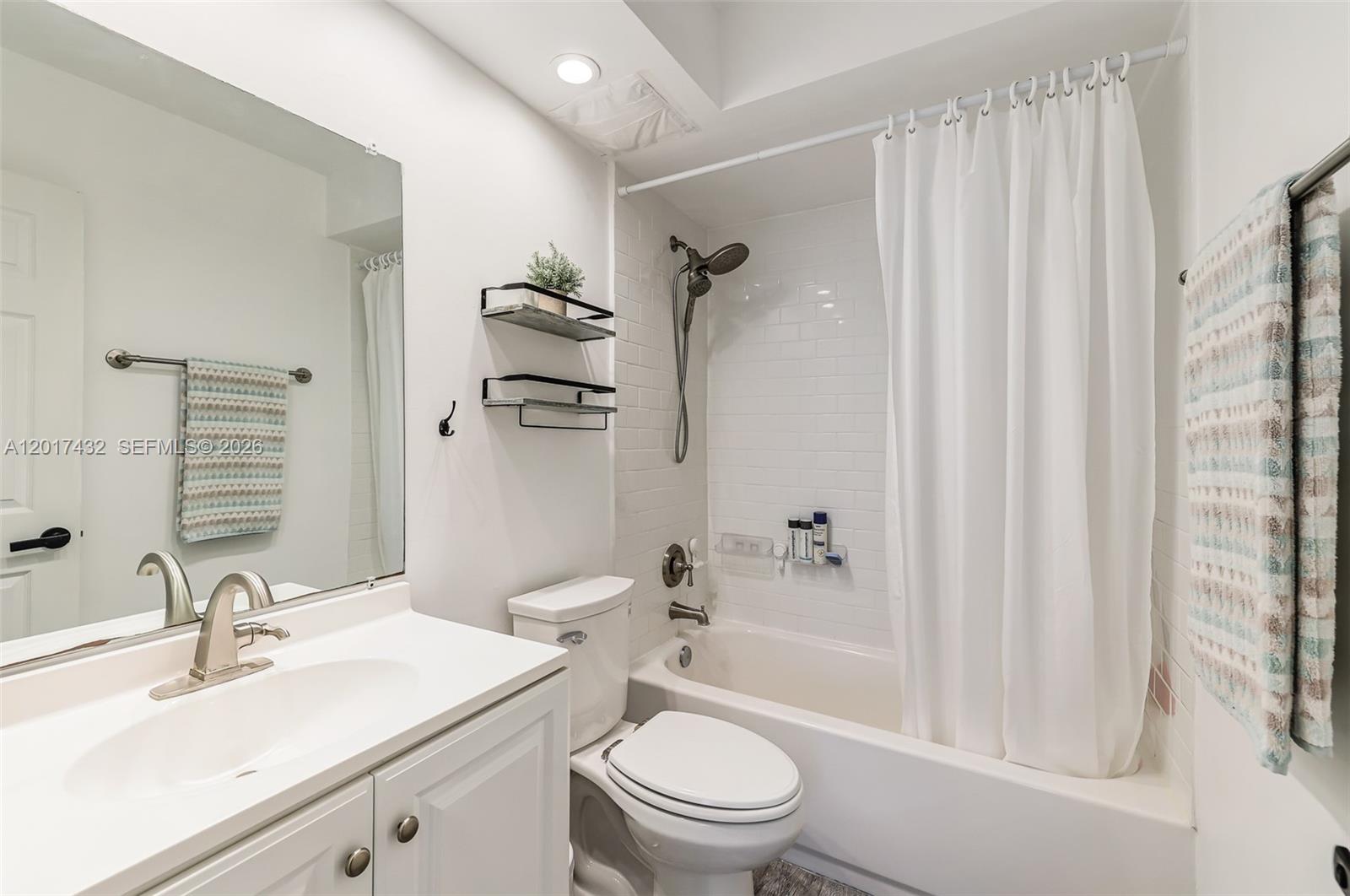 LINCOLN WEST TOWERS CONDO - Residential