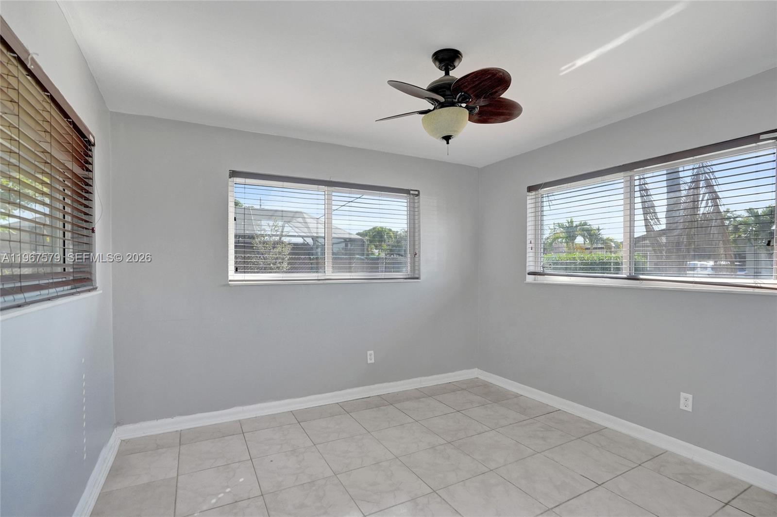 MIRAMAR SEC 3 - Residential