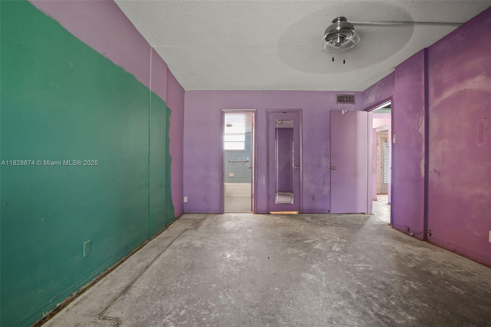 APRIL BREEZE CONDO - Residential
