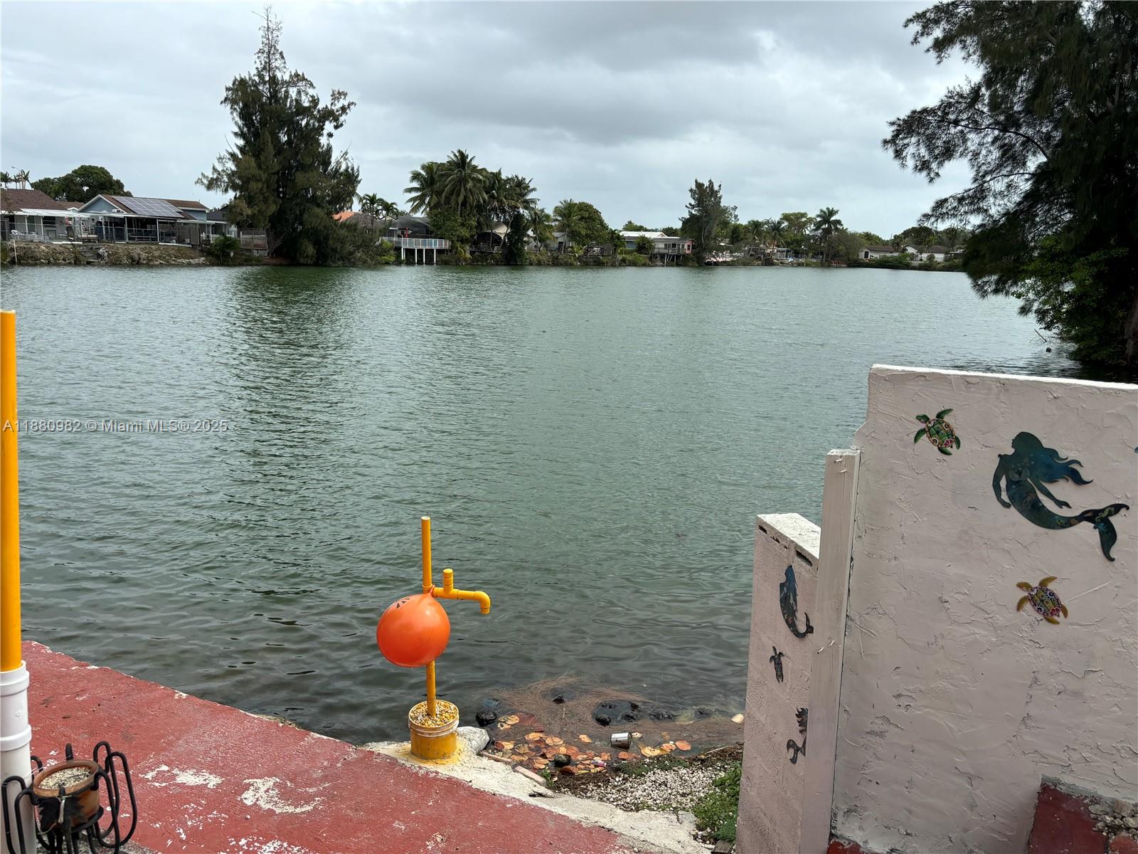 SOUTH MIAMI LAKES - Residential