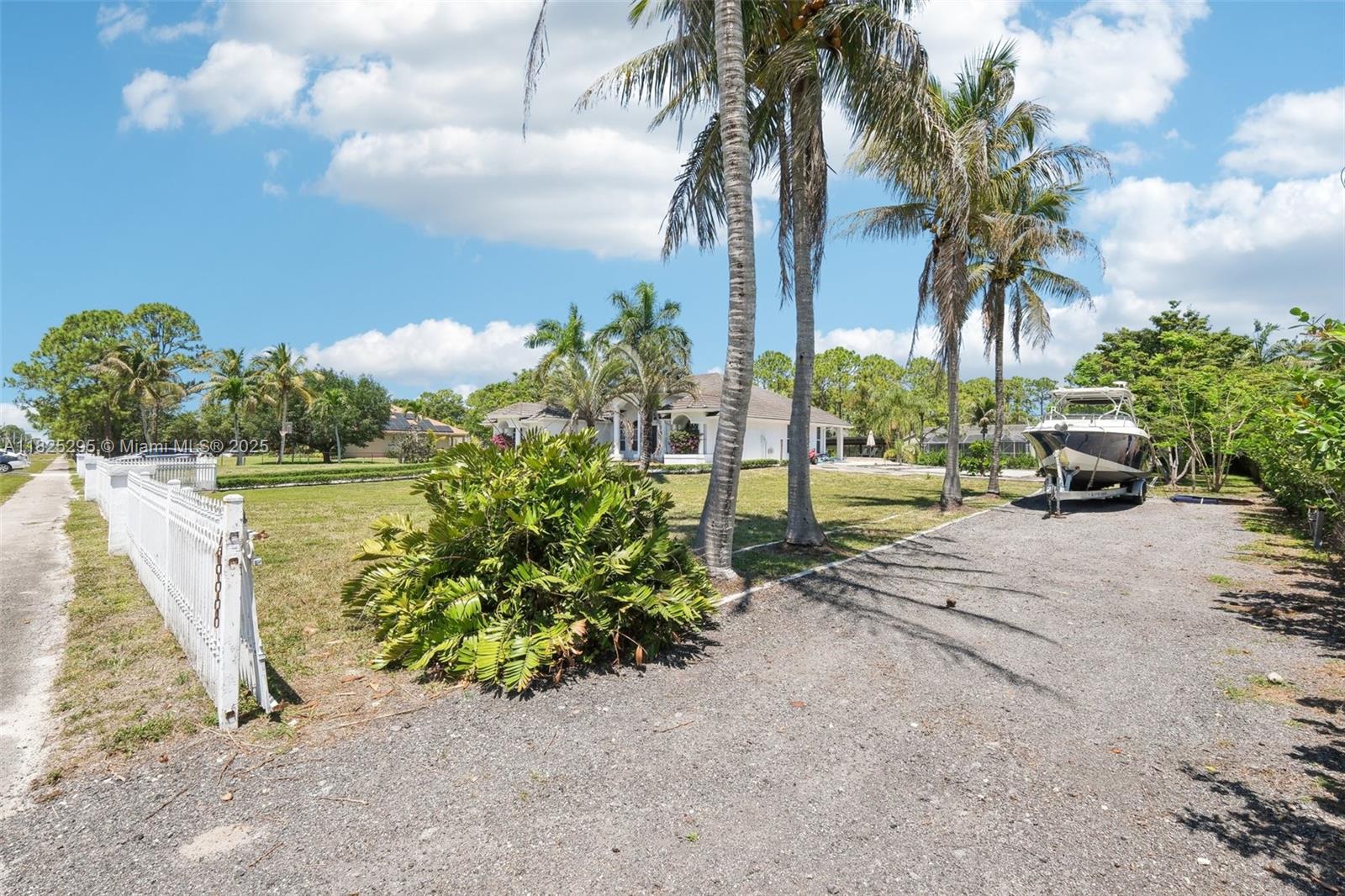 14387 Temple Blvd, Palm Beach, FL, 33470/$814,900 3 14387 Temple Blvd