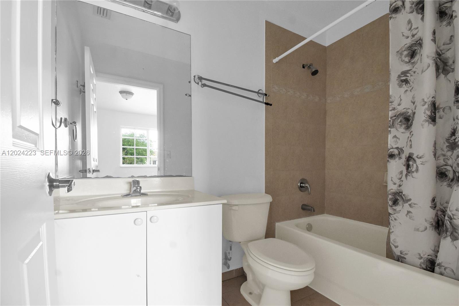 CEDARS WOODS HOMES CONDO - Residential Lease