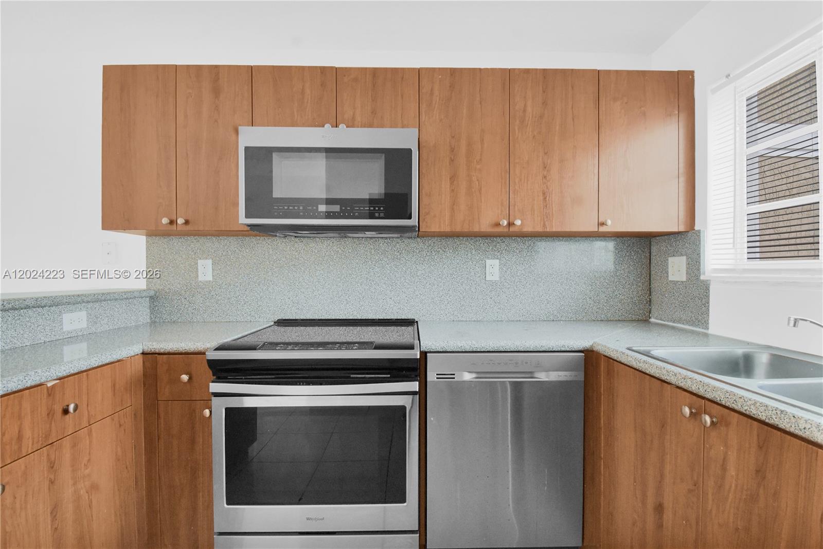 CEDARS WOODS HOMES CONDO - Residential Lease