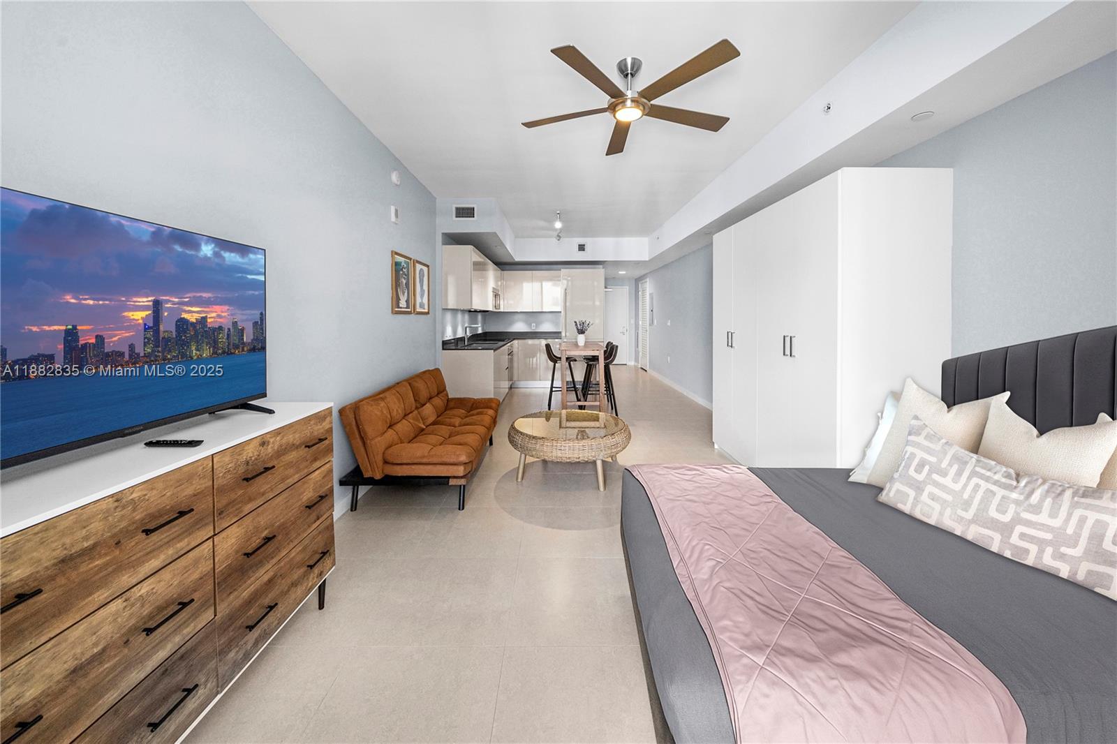 1010 BRICKELL CONDO - Residential Lease