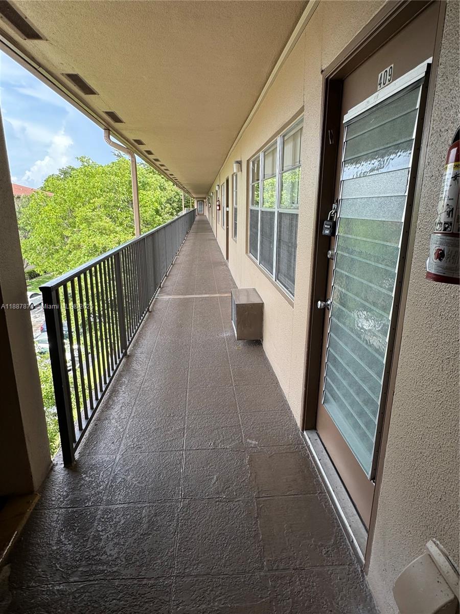 NEW HAMPTON AT CENTURY VI - Residential Lease