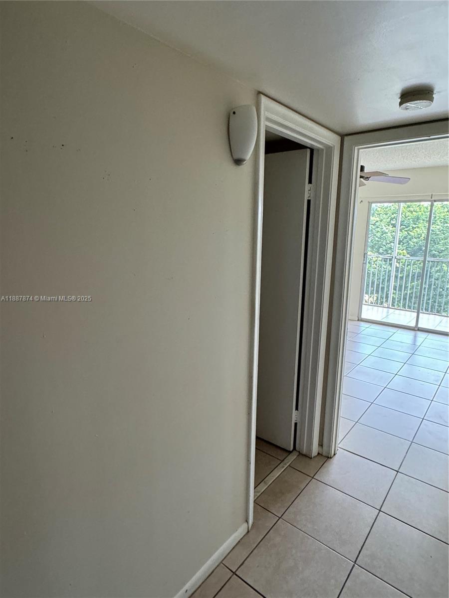NEW HAMPTON AT CENTURY VI - Residential Lease
