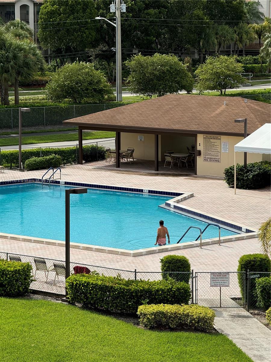 NEW HAMPTON AT CENTURY VI - Residential Lease