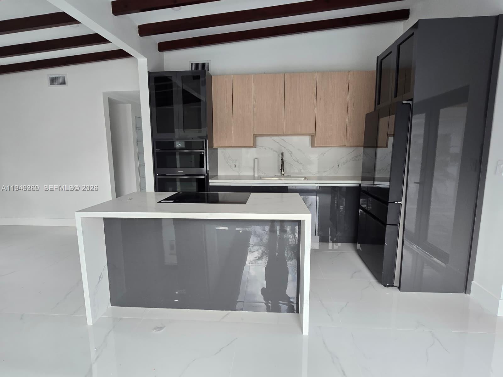 10525 SW 112th St, Miami, FL, 33176/$1,100,000 3 10525 SW 112th St