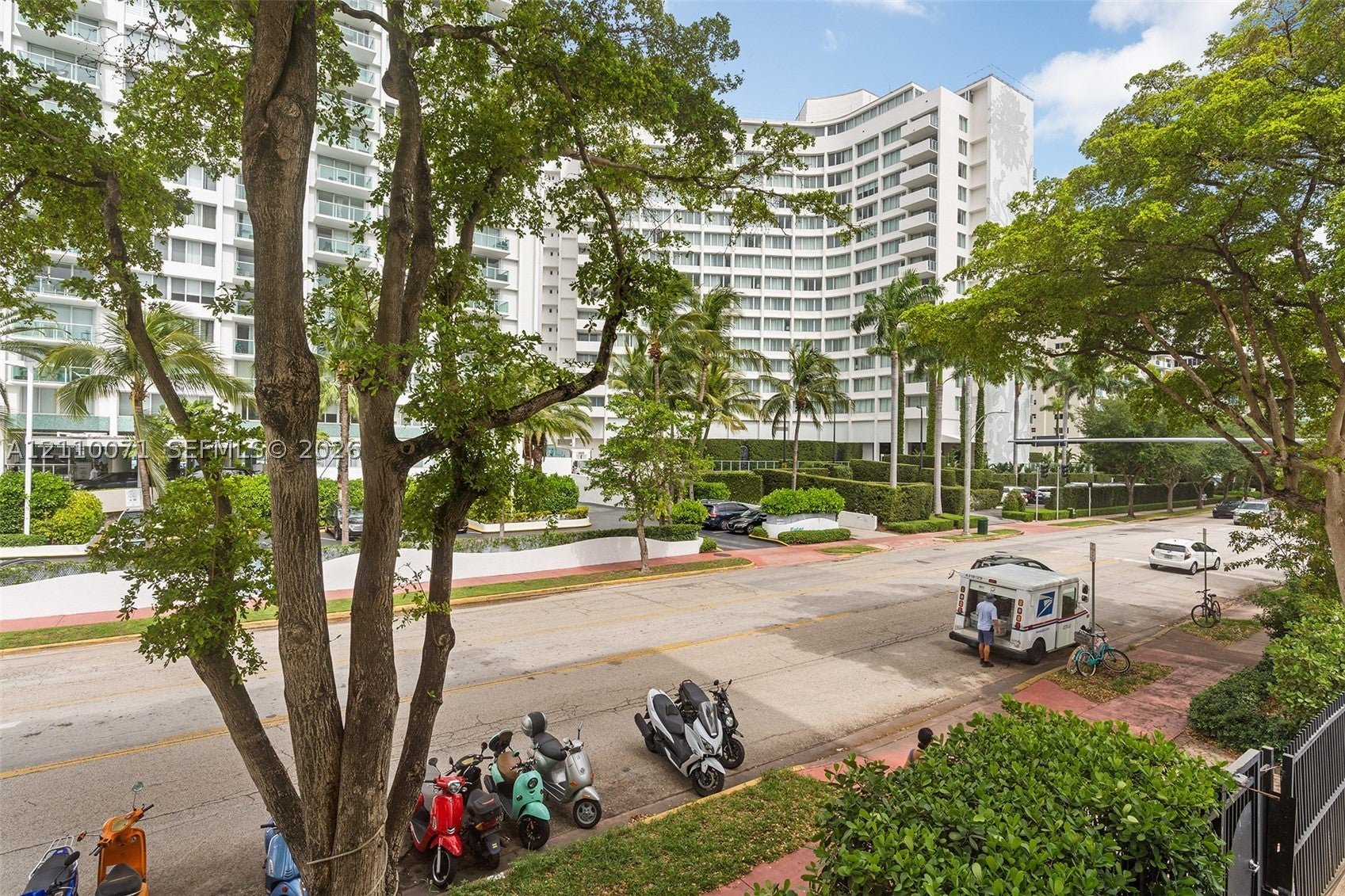 1035 West Ave 201