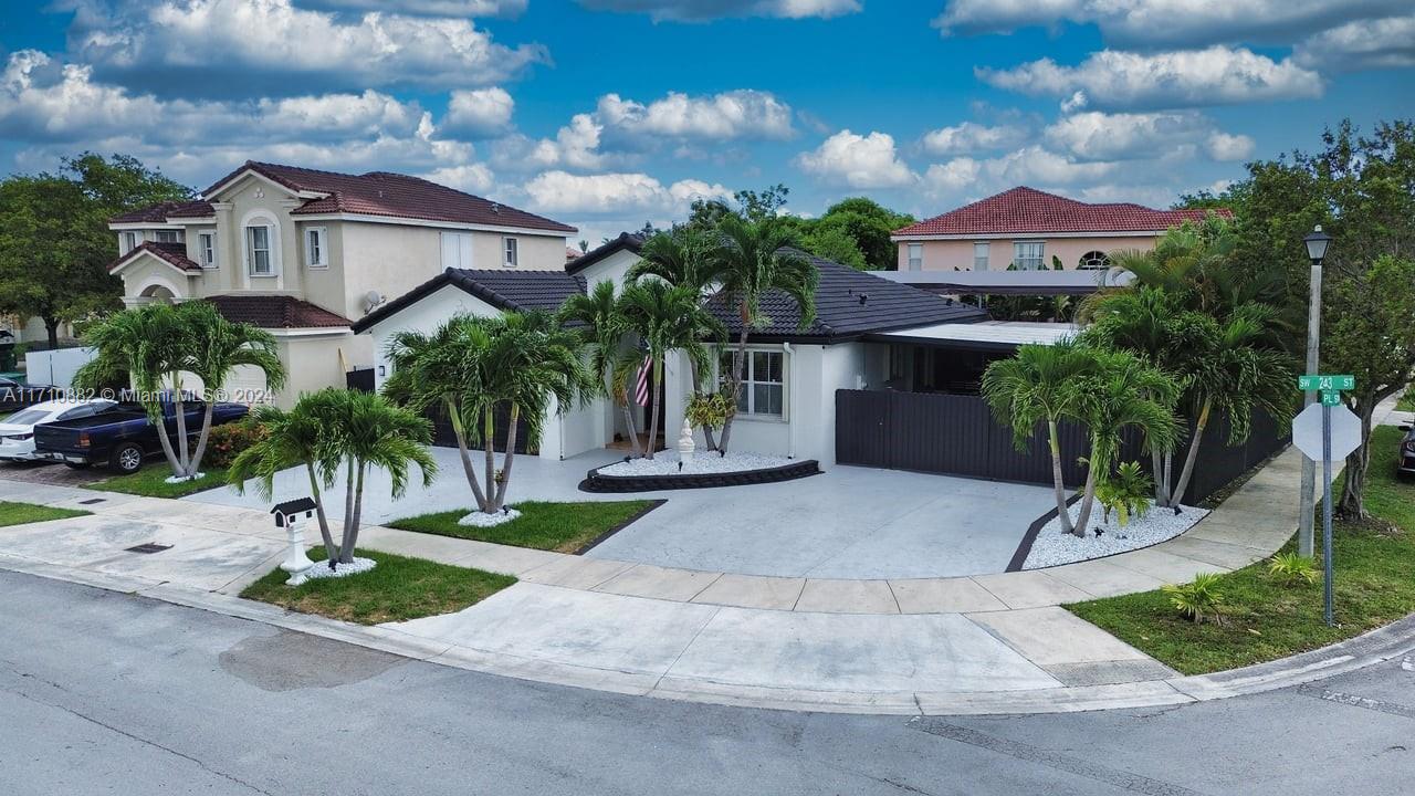 Welcome to your beautiful new home located in the serene neighborhood of Homestead! This charming residence boasts the unique advantage of having no homeowner association restrictions within a quiet neighborhood, giving you the freedom to truly make it your own. The house features a converted garage in-law quarter, providing additional living space for extended family or guests!
With ample room for boats, trucks and much more, this property is perfect for those who value space and versatility. Whether you're an outdoor enthusiast or simply need the extra storage, this home has you covered. Experience the convenience and freedom that come with this well-appointed Homestead gem