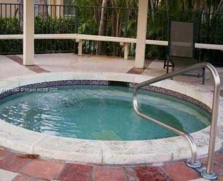 LA HACIENDA COUNTRY CLUB - Residential Lease