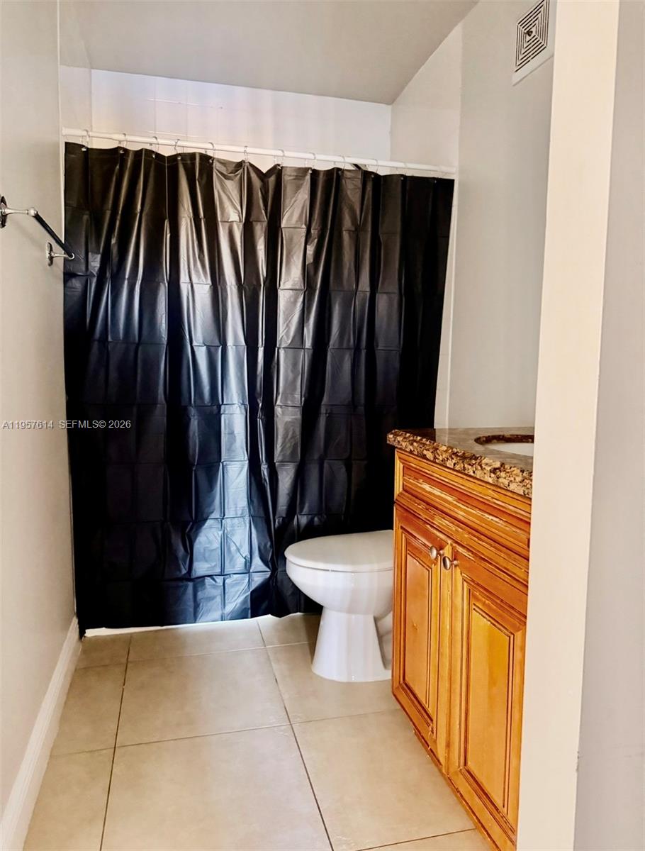 ST ANDREWS CONDO - Residential Lease