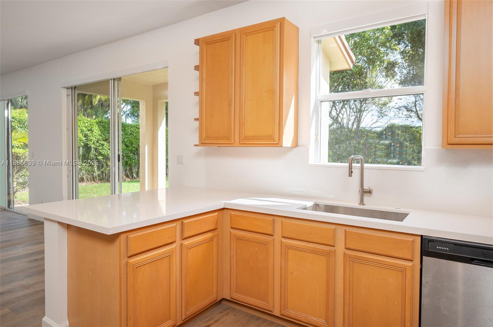 ISLES AT WESTON 171-40 B - Residential Lease