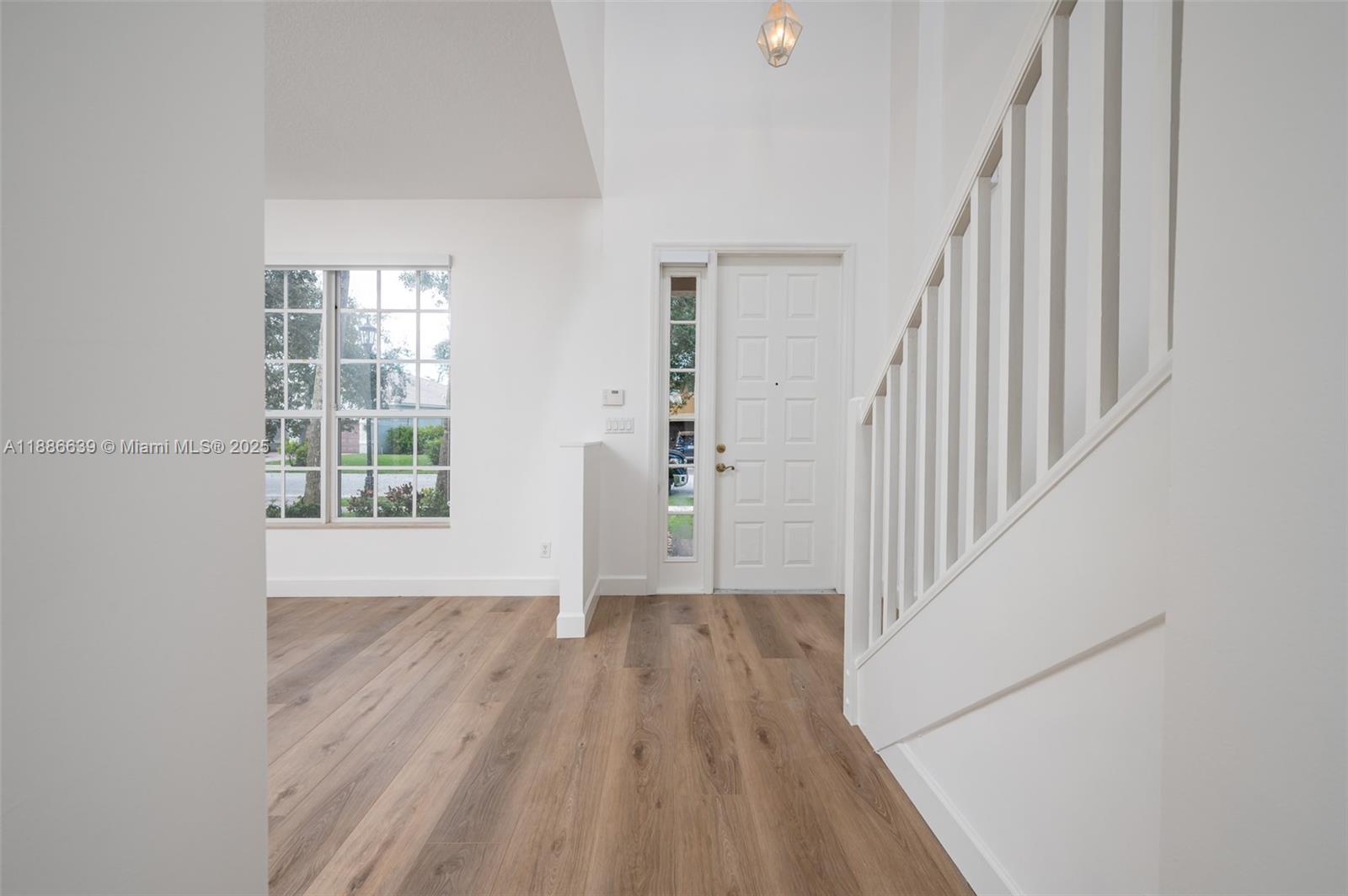 ISLES AT WESTON 171-40 B - Residential Lease