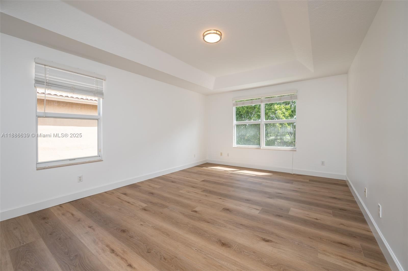 ISLES AT WESTON 171-40 B - Residential Lease