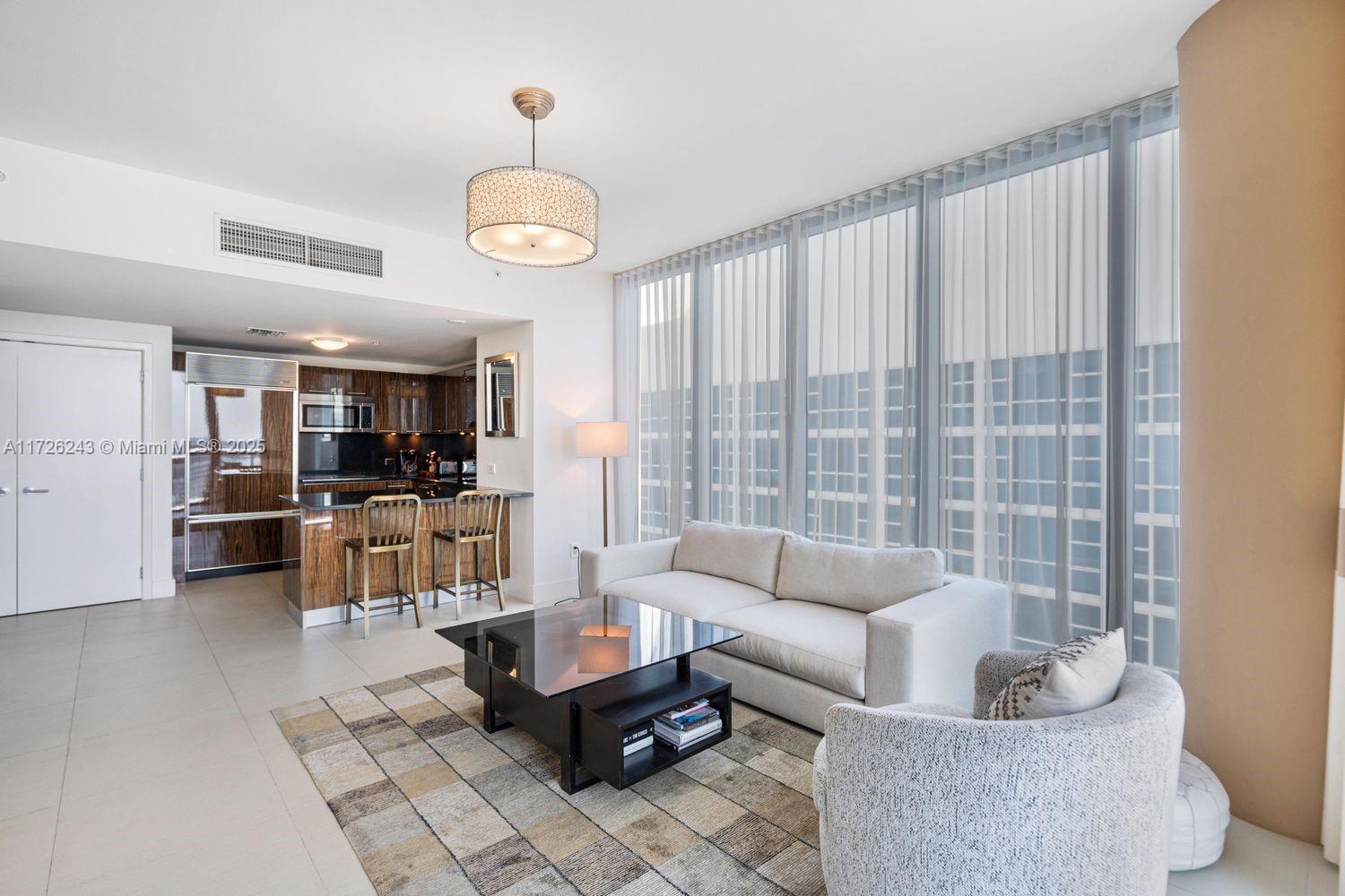 6899 Collins Ave 1509