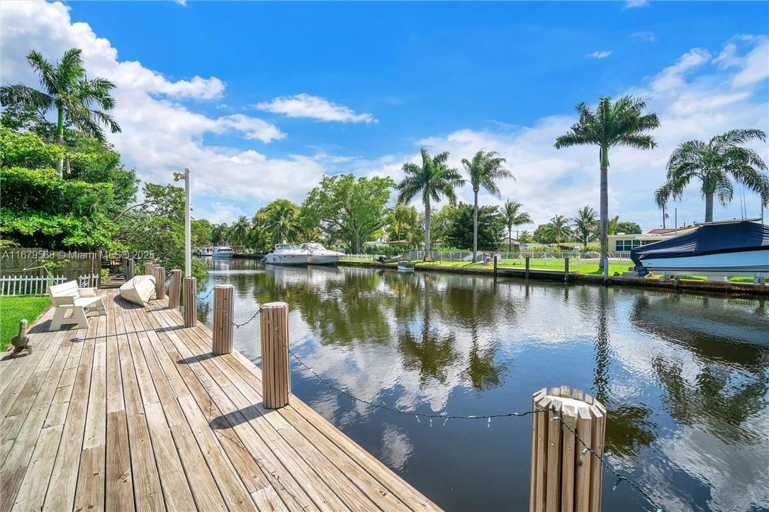 DAVIS ISLES - Residential